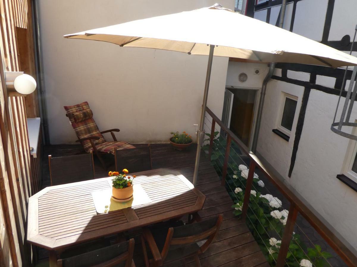 Ferienwohnung Janus Altstadt-Hameln Haus 2 Inklusive Parkplatz - Mit Und Ohne Terrasse Oder Loggia Хамелн Екстериор снимка
